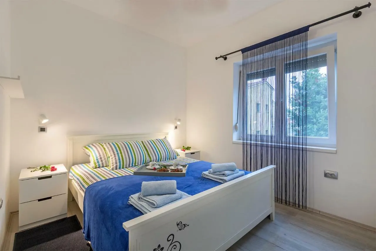 Apartment Danijela I Pola
