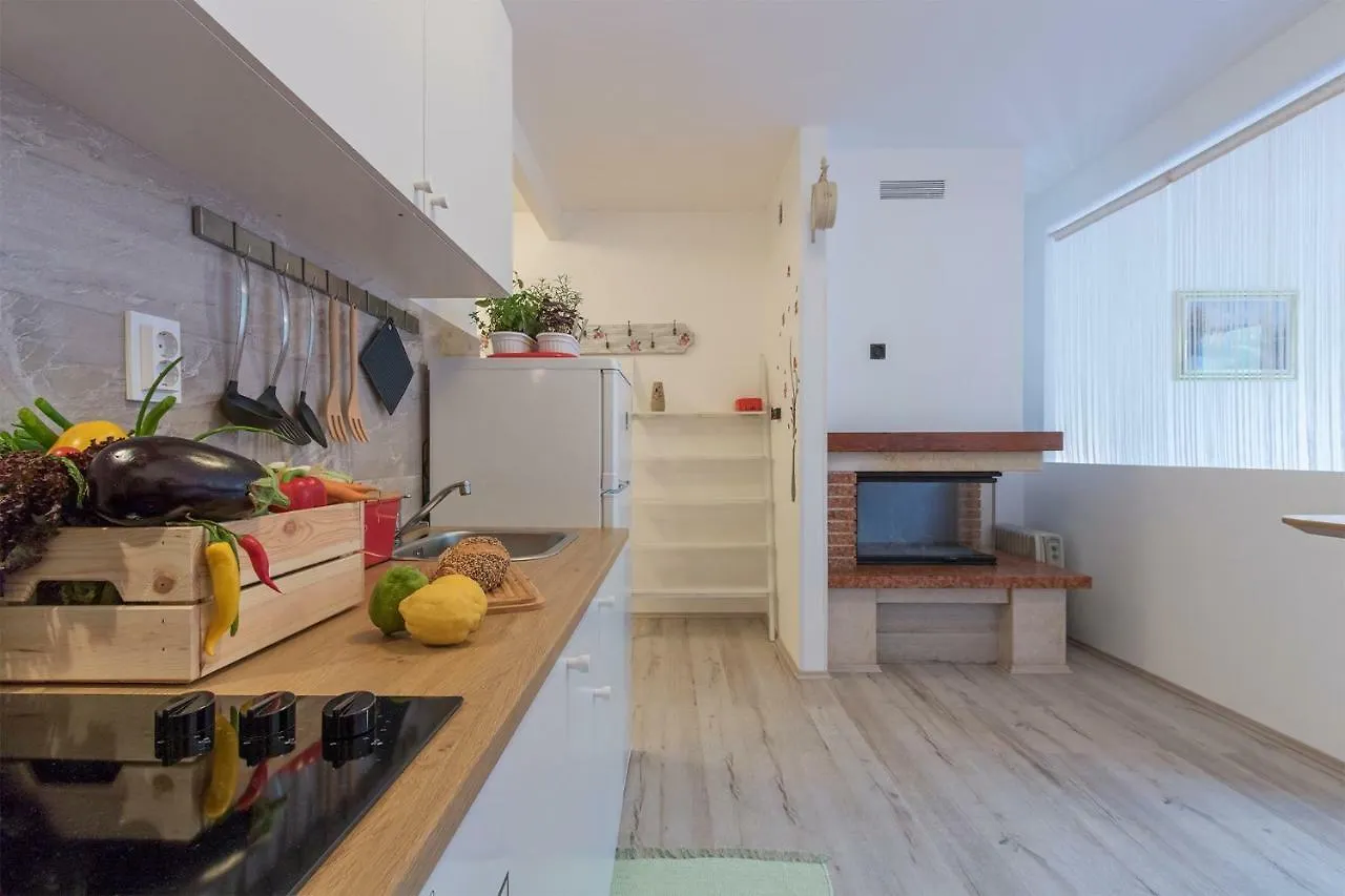 Apartment Danijela I Pola